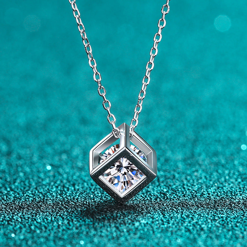 Moissanite Necklaces in 925 Sterling Silver 0.5ct 1ct