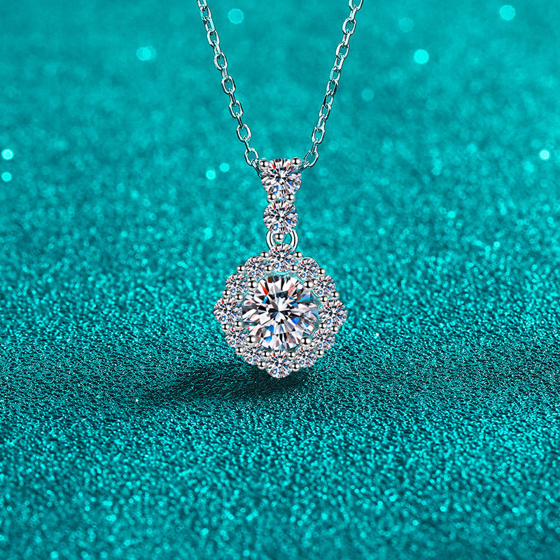 Moissanite Necklaces in 925 Sterling Silver 1ct