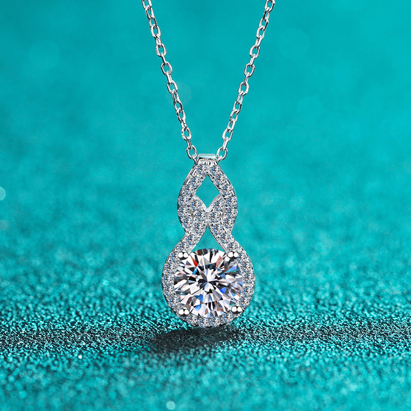 Moissanite Necklaces in 925 Sterling Silver 1ct