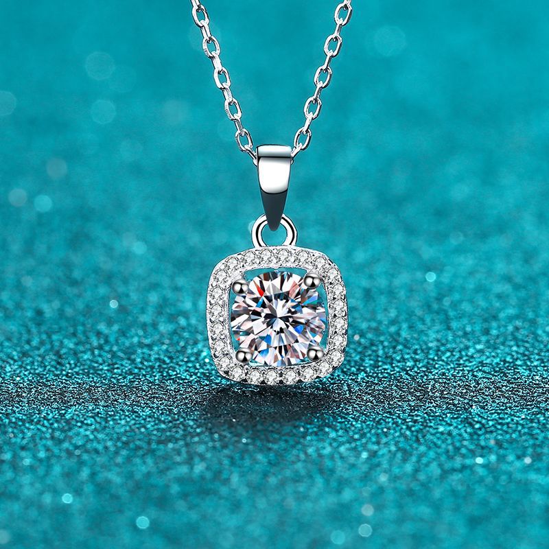 Moissanite Necklaces in 925 Sterling Silver 1ct 2ct