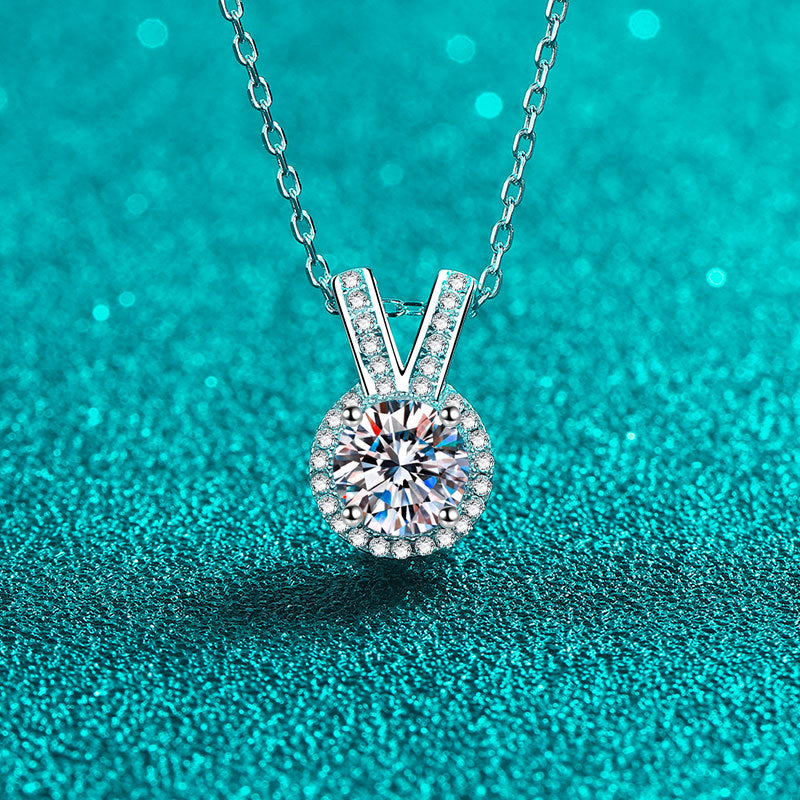 Moissanite Necklaces in 925 Sterling Silver 1ct