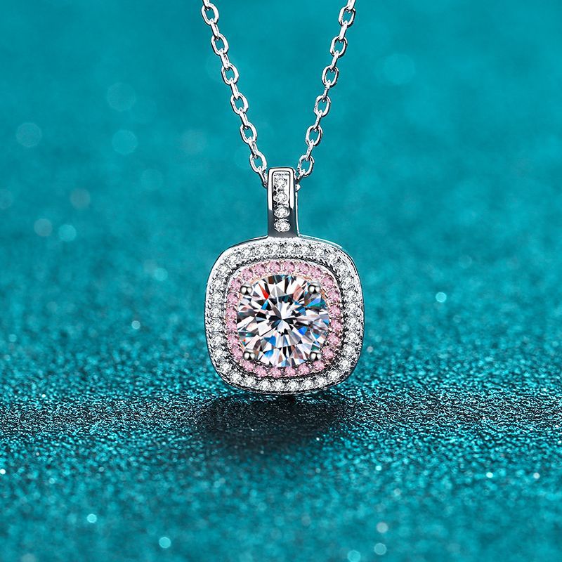 Moissanite Necklaces in 925 Sterling Silver 1ct