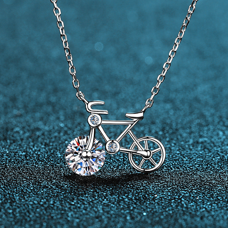 Moissanite Necklaces in 925 Sterling Silver 1ct