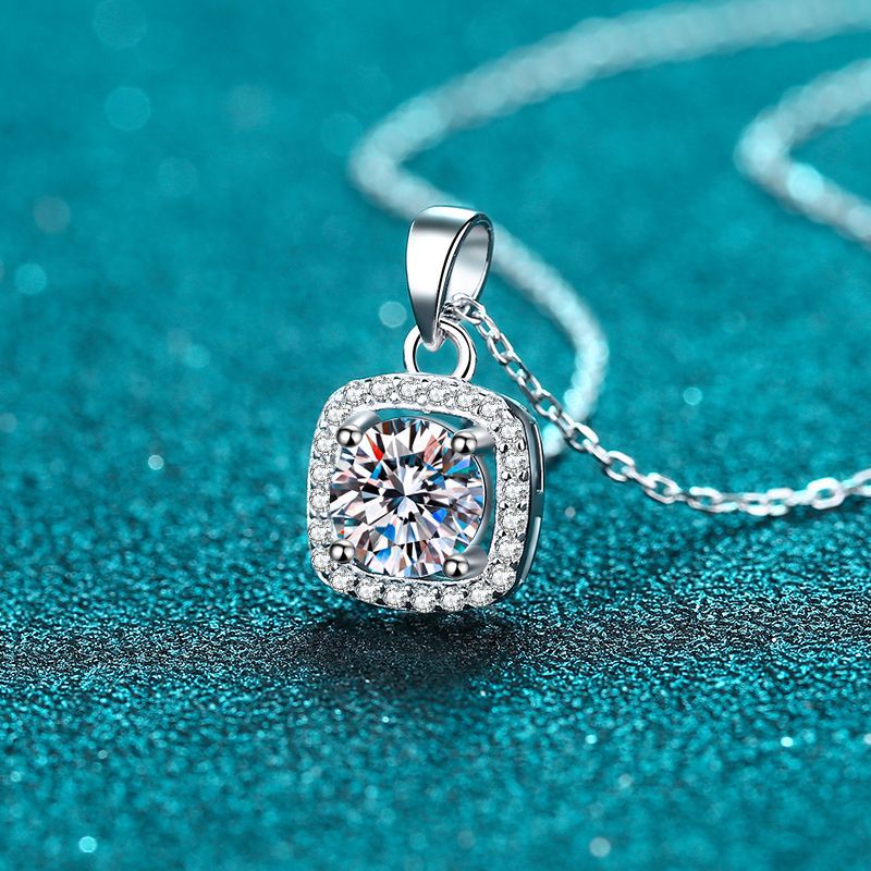 Moissanite Necklaces in 925 Sterling Silver 1ct 2ct