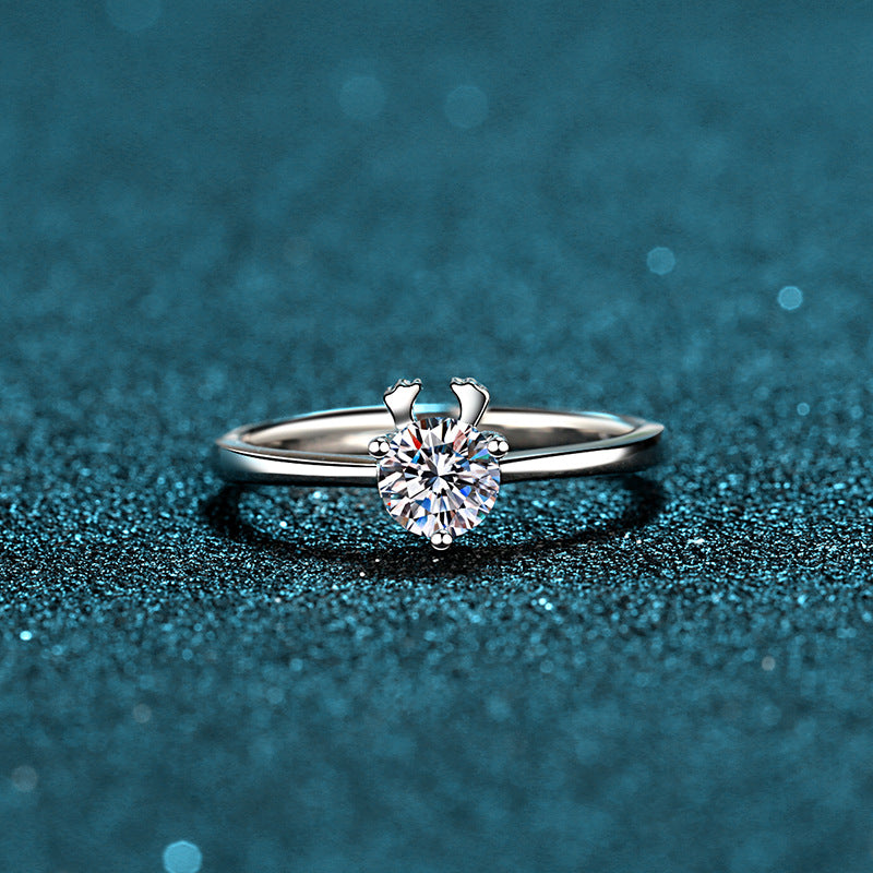 Round cut Moissanite Ring in 925 Sterling Silver 0.5ct