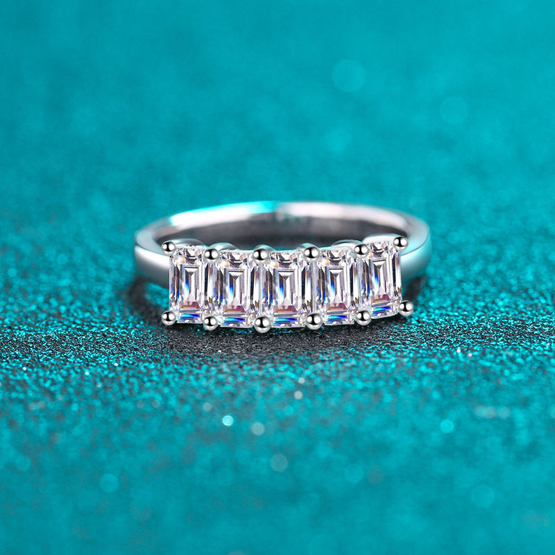 Moissanite Ring in 925 Sterling Silver