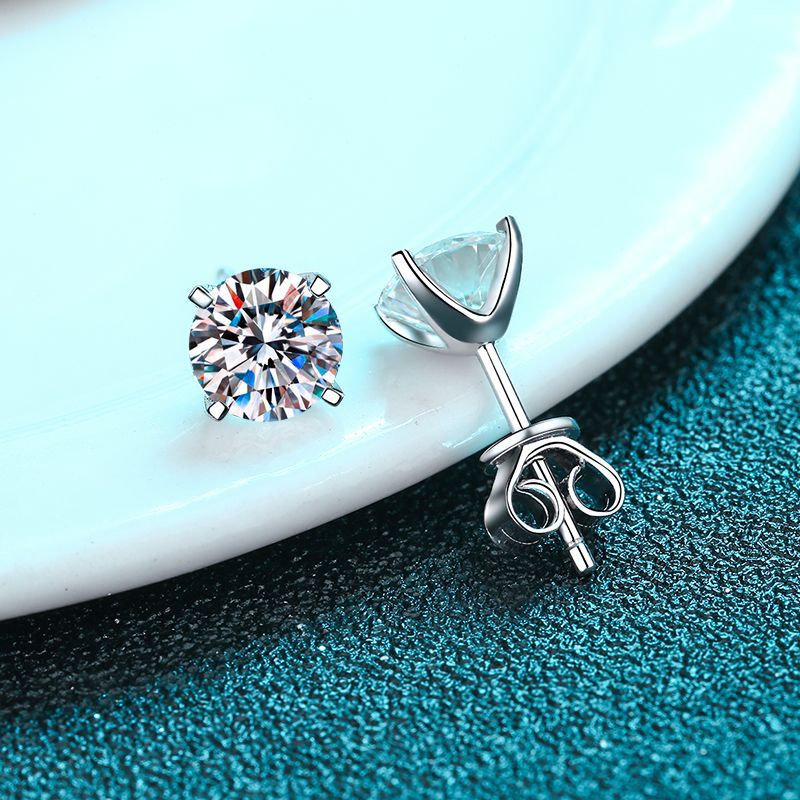 Round cut Moissanite Earrings in 925 Sterling Silver 0.4ct 0.6ct 1ct 1.6ct 2ct 4ct