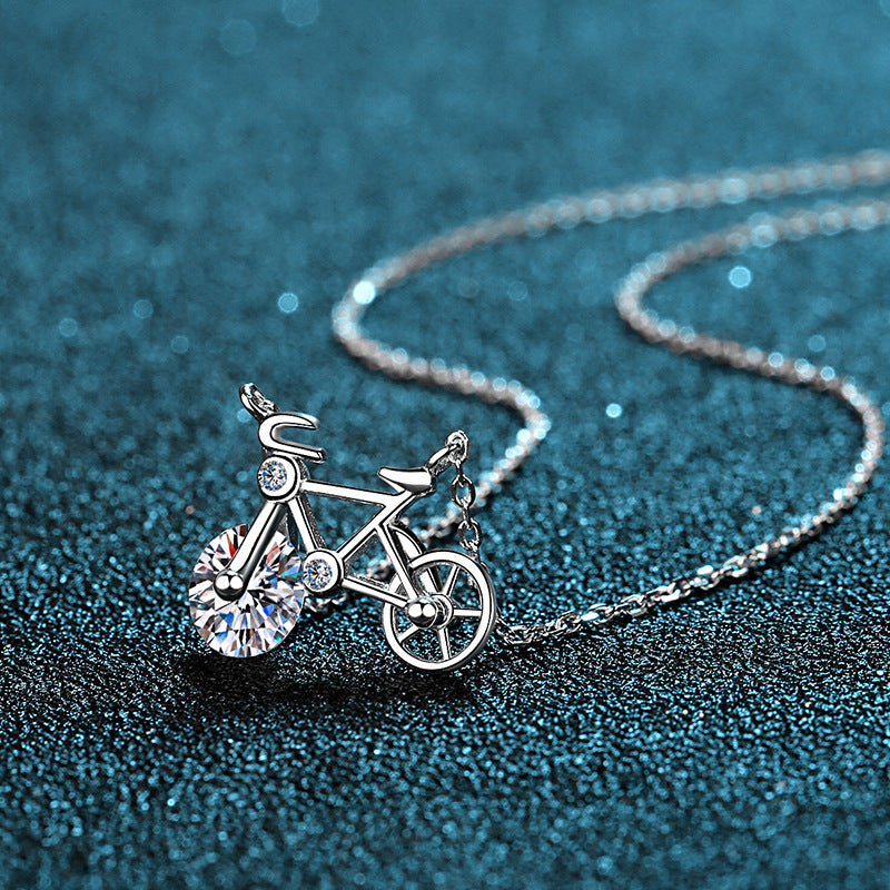 Moissanite Necklaces in 925 Sterling Silver 1ct