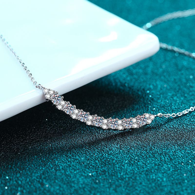 Moissanite Necklaces in 925 Sterling Silver 0.7ct