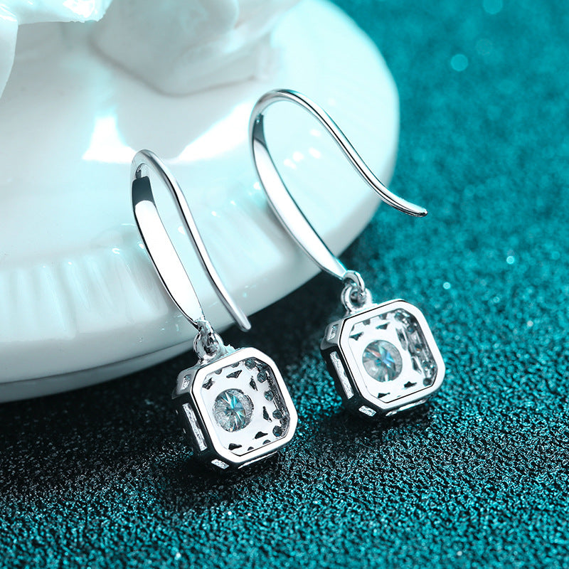 Round cut Moissanite Earrings in 925 Sterling Silver 1ct