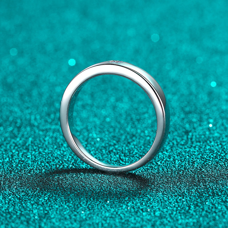 Moissanite Ring in 925 Sterling Silver