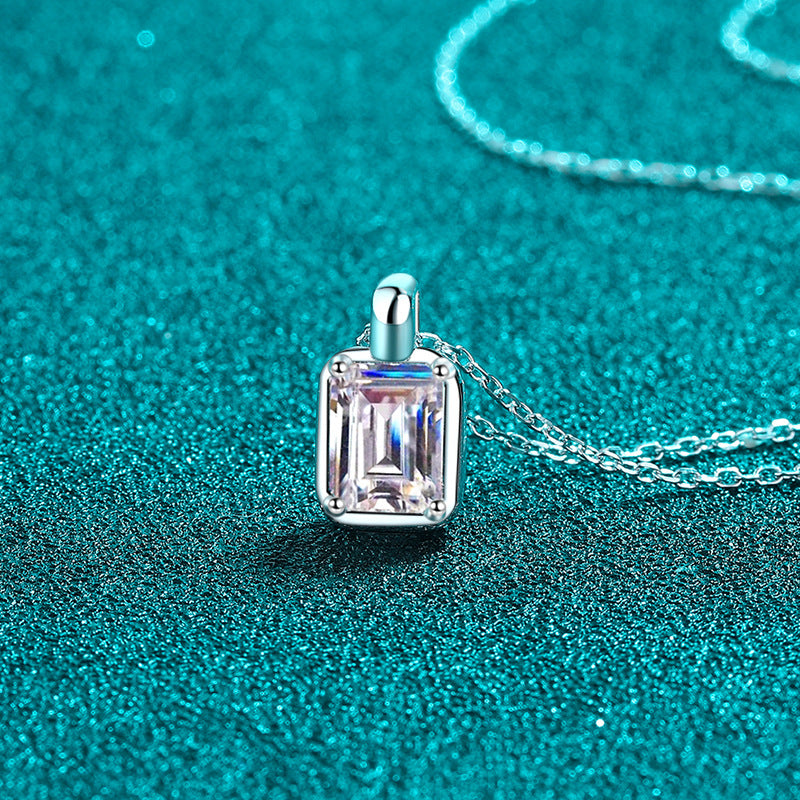 Moissanite Necklaces in 925 Sterling Silver 1ct 2ct