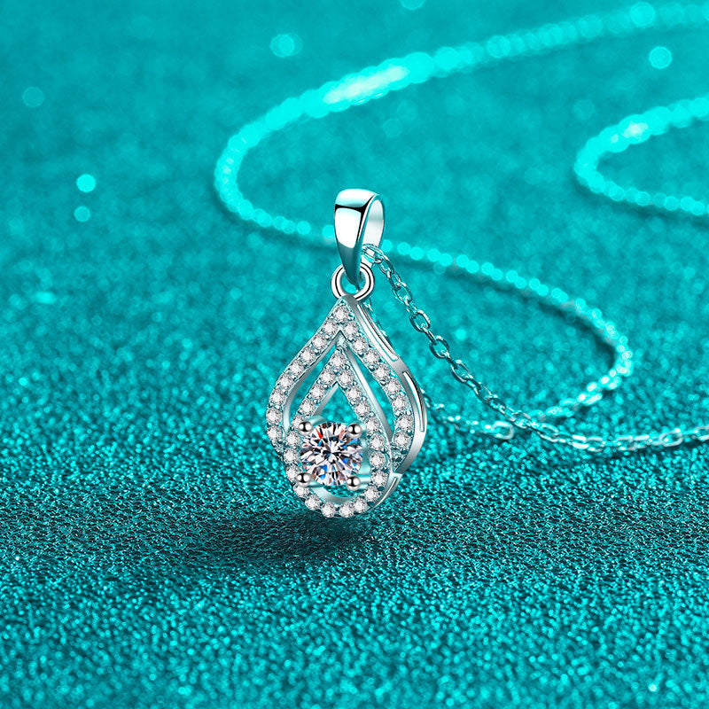 Moissanite Necklaces in 925 Sterling Silver 0.3ct