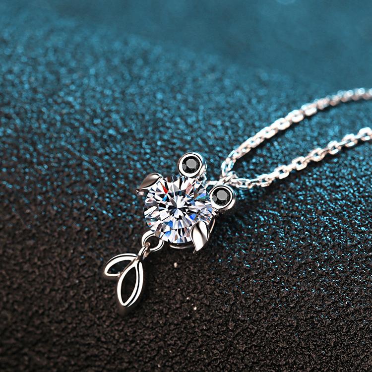 Moissanite Necklaces in 925 Sterling Silver 0.5ct 1ct