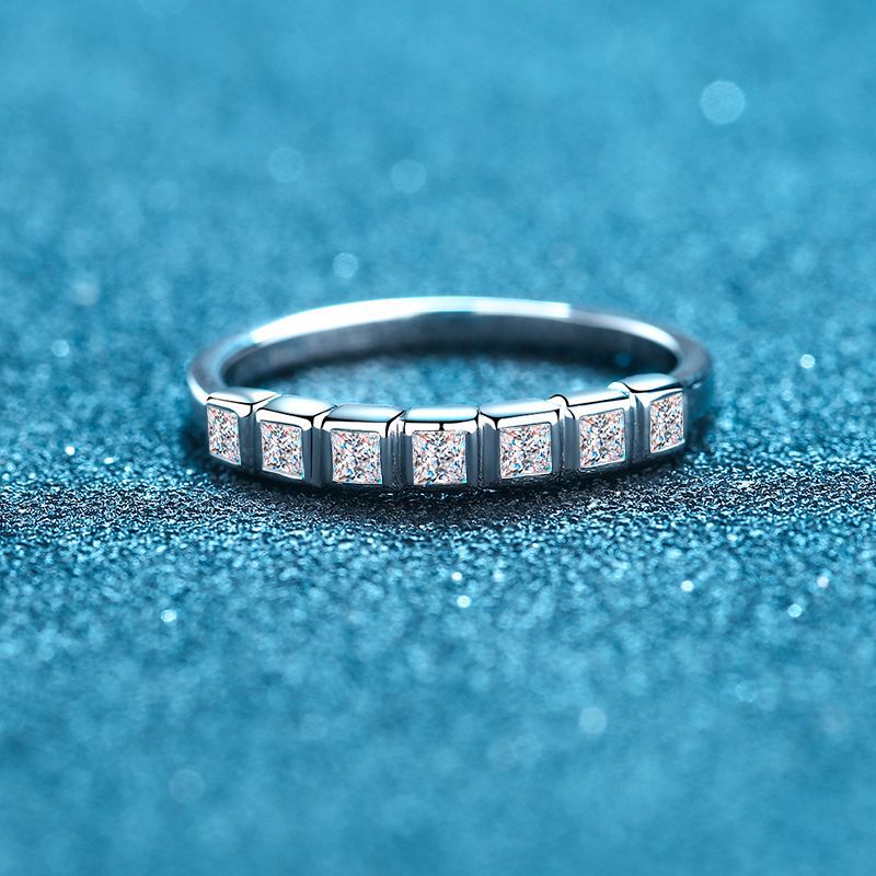 Moissanite Ring in 925 Sterling Silver