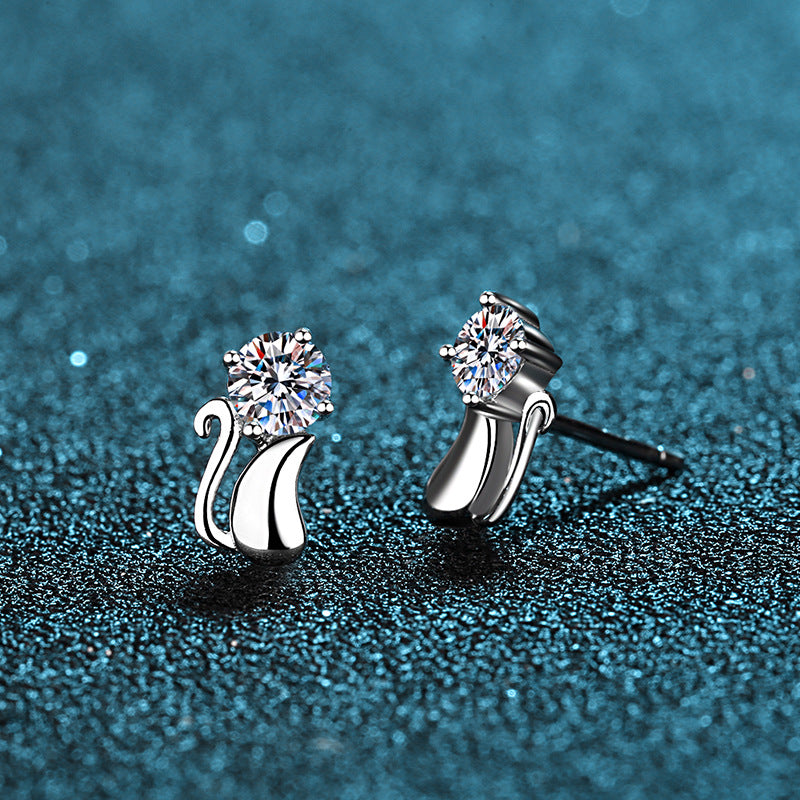 Round cut Moissanite Earrings in 925 Sterling Silver 0.6ct