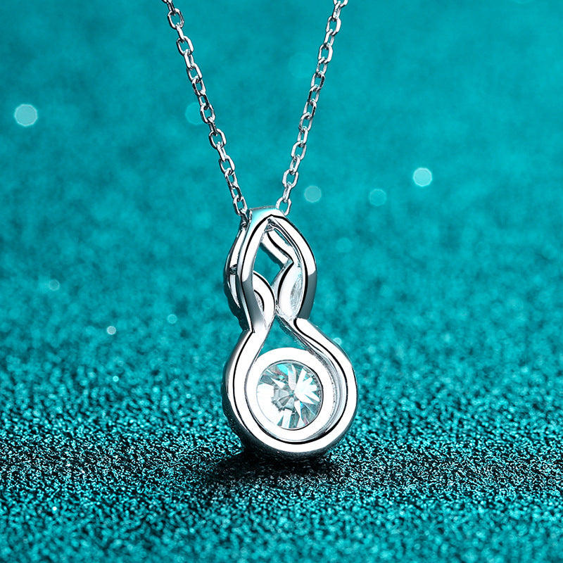 Moissanite Necklaces in 925 Sterling Silver 1ct
