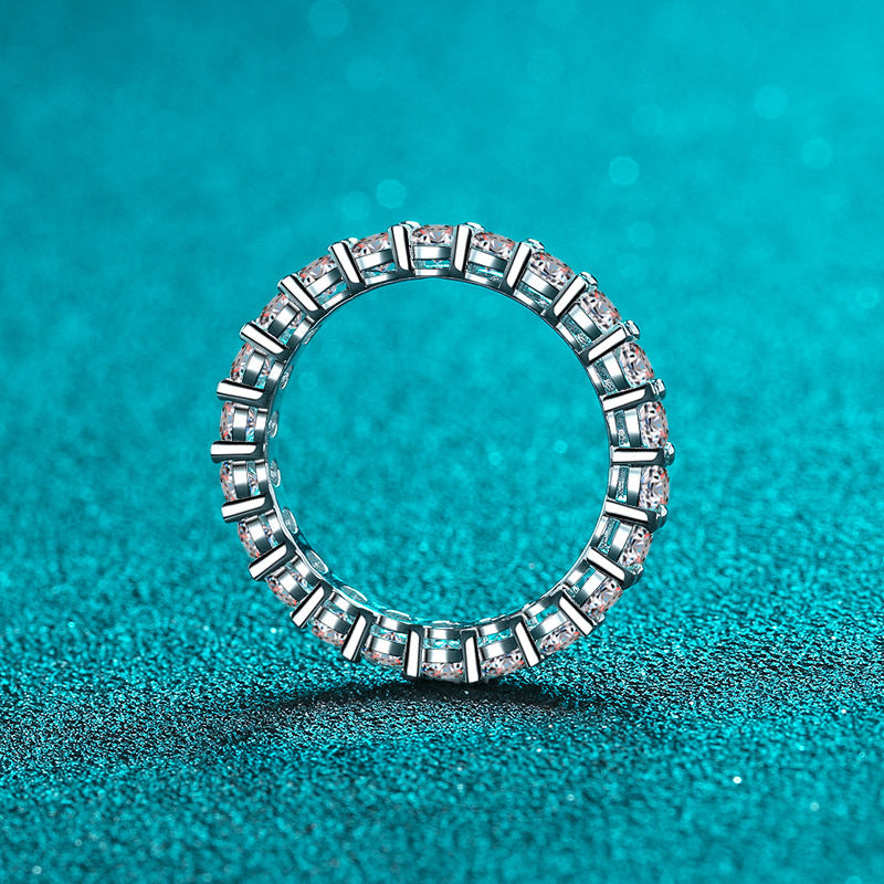 Moissanite Ring in 925 Sterling Silver