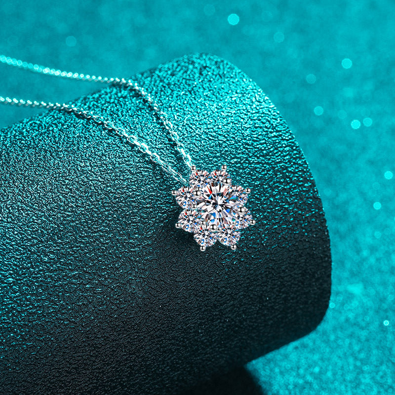 Moissanite Necklaces in 925 Sterling Silver 1ct 2ct