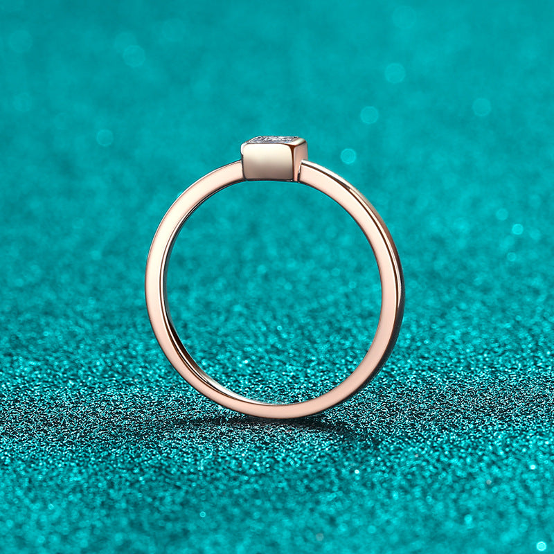 Moissanite Ring in 925 Sterling Silver