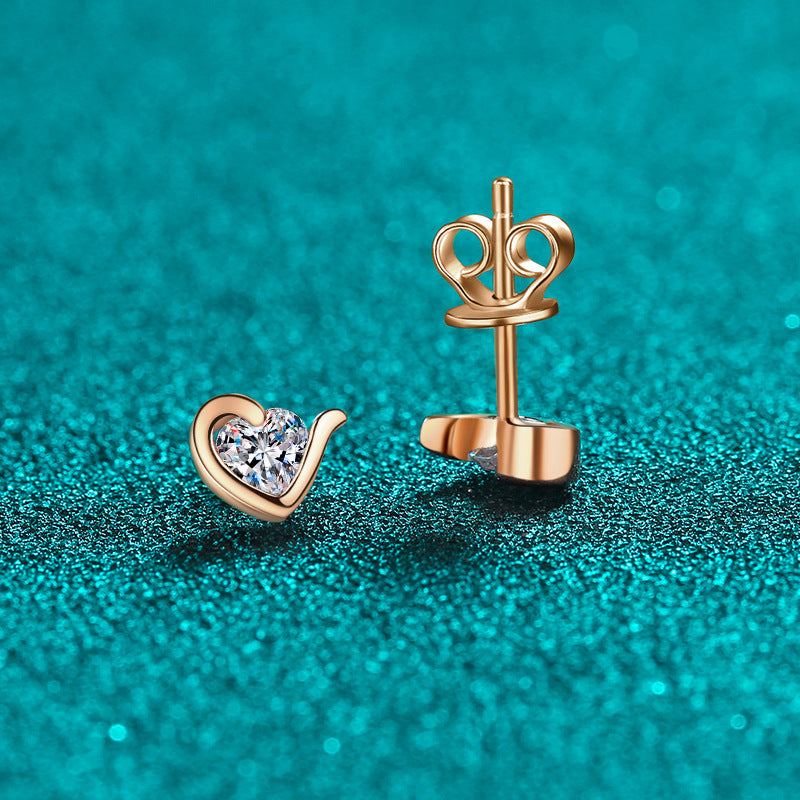 Heart cut Moissanite Earrings in 925 Sterling Silver 0.6ct