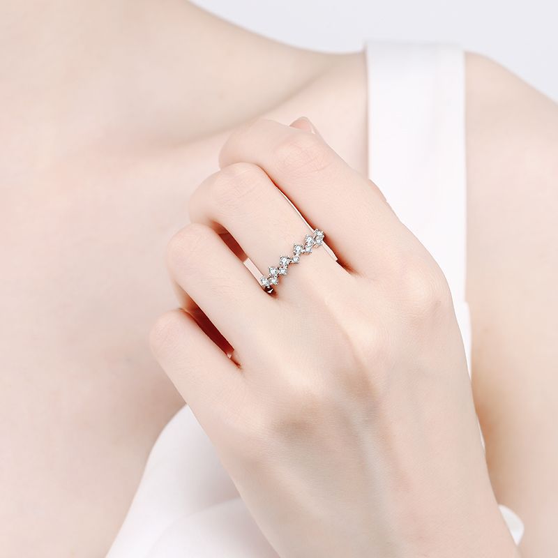 Moissanite Ring in 925 Sterling Silver