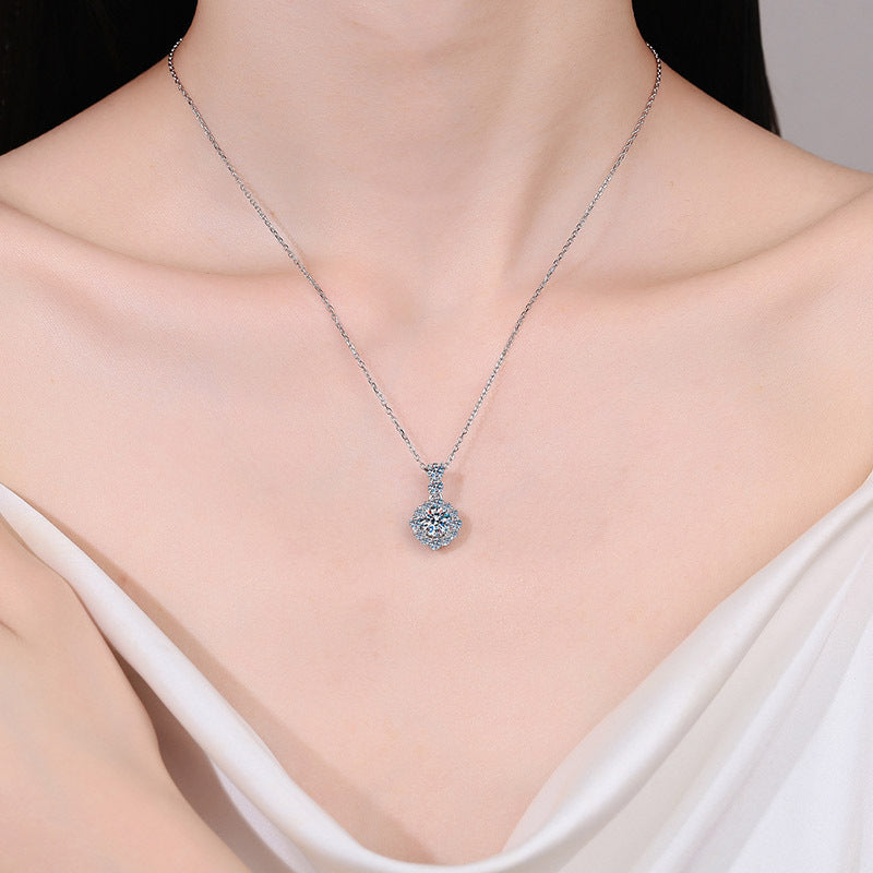 Moissanite Necklaces in 925 Sterling Silver 1ct