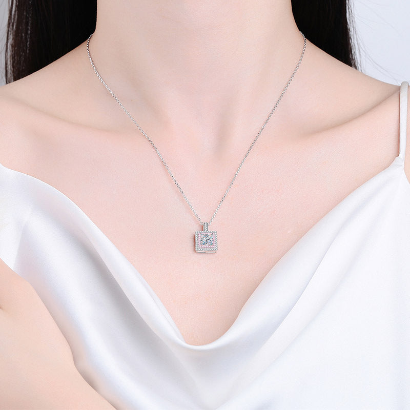Moissanite Necklaces in 925 Sterling Silver 1ct