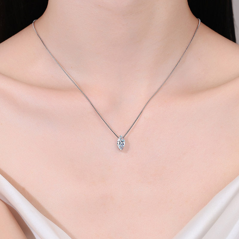 Moissanite Necklaces in 925 Sterling Silver 1ct