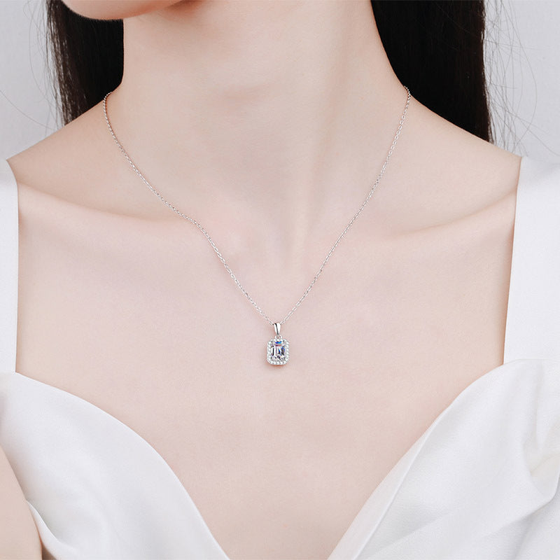 Moissanite Necklaces in 925 Sterling Silver 1ct