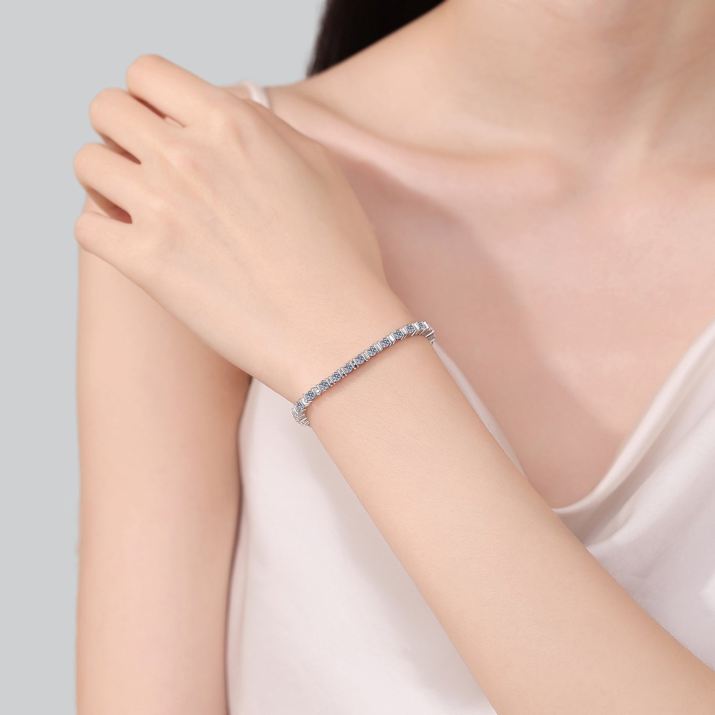 Moissanite Bracelets in 925 Sterling Silver 4.2ct 19cm