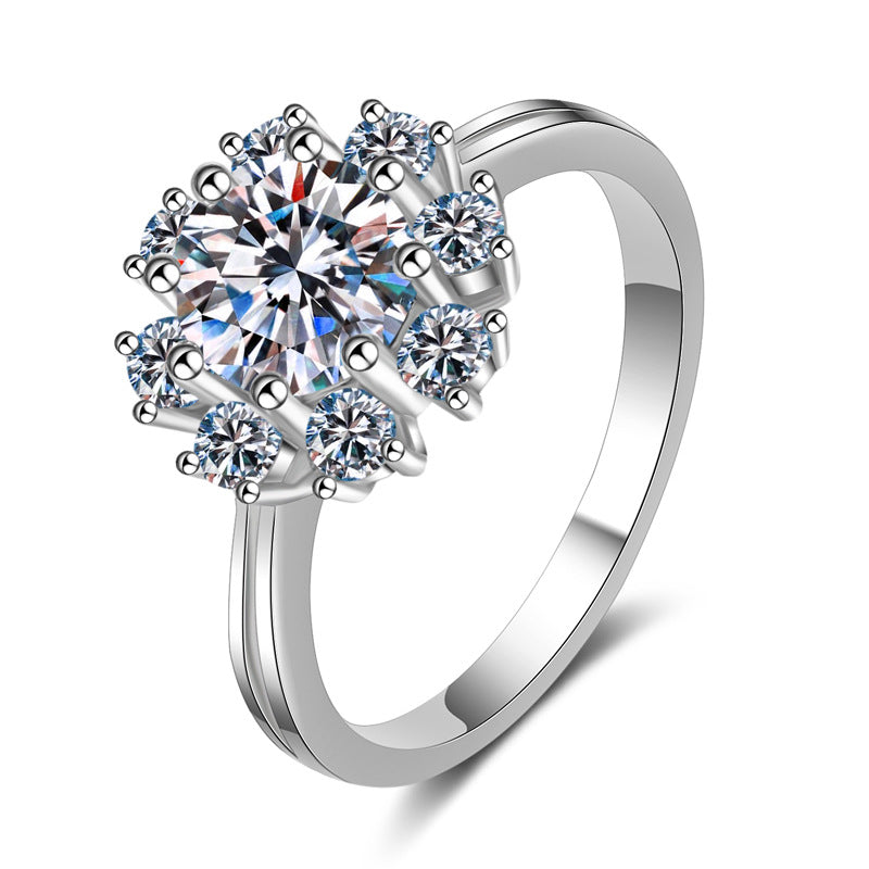 Round cut Moissanite Ring in 925 Sterling Silver 1ct