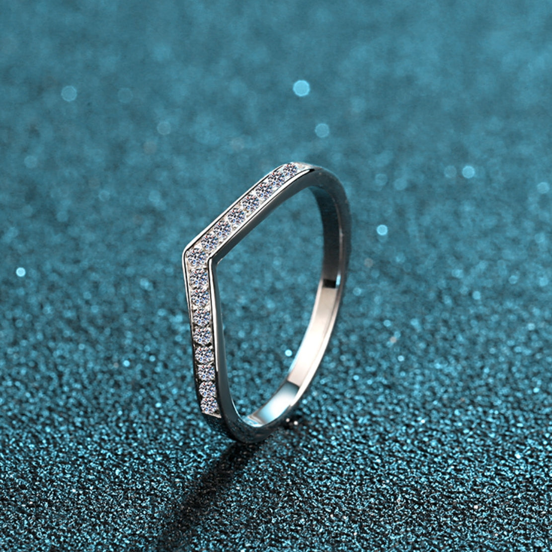 Moissanite Ring in 925 Sterling Silver