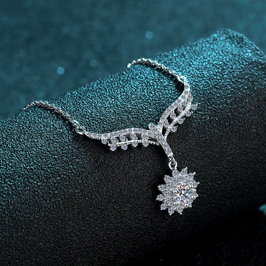Moissanite Necklaces in 925 Sterling Silver 0.5ct