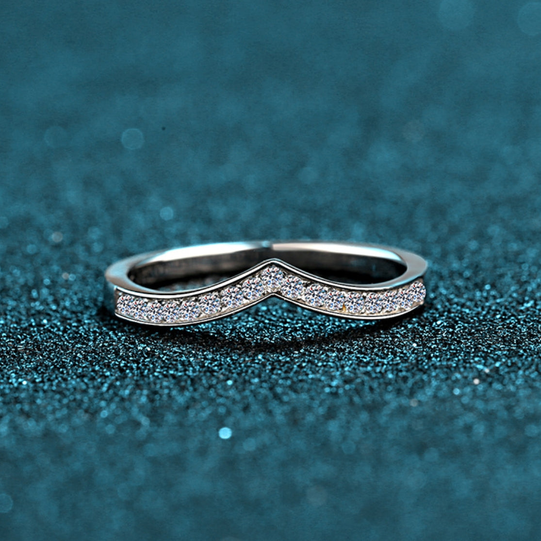 Moissanite Ring in 925 Sterling Silver