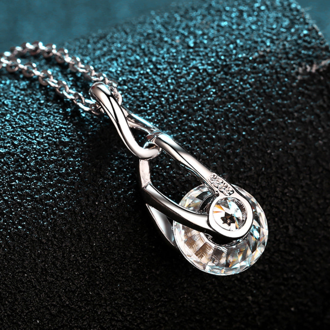 Moissanite Necklaces in 925 Sterling Silver 2ct