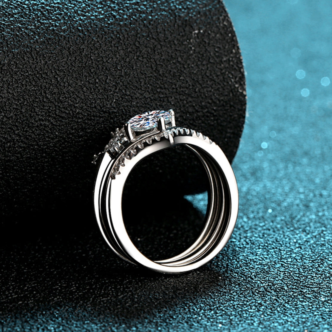Moissanite Ring in 925 Sterling Silver 1ct