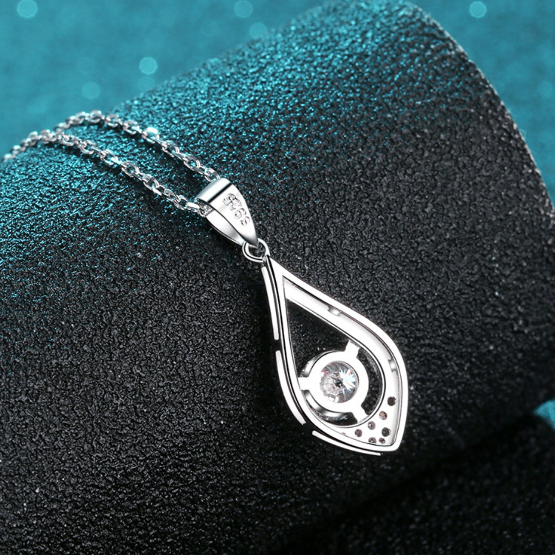 Moissanite Necklaces in 925 Sterling Silver 0.5ct