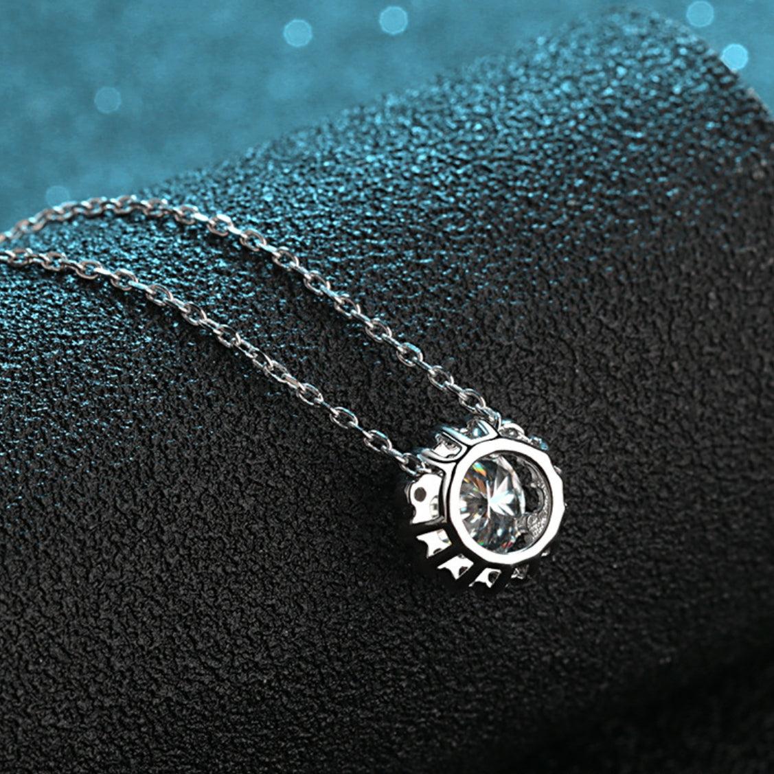 Moissanite Necklaces in 925 Sterling Silver 1ct