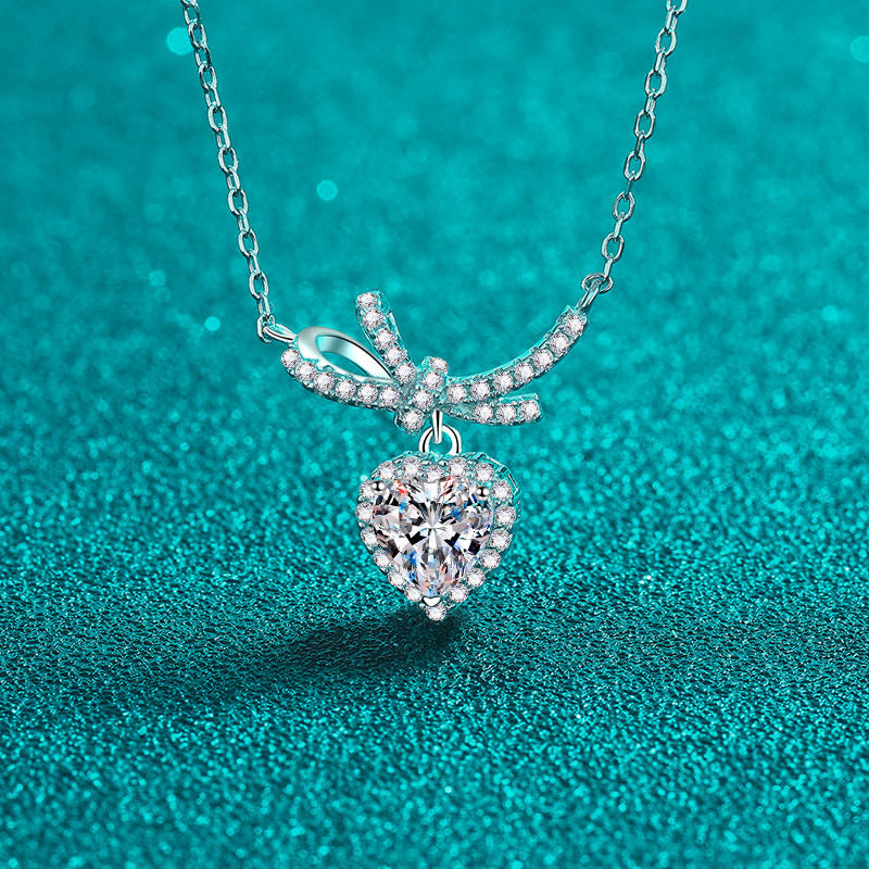Moissanite Necklaces in 925 Sterling Silver 1ct