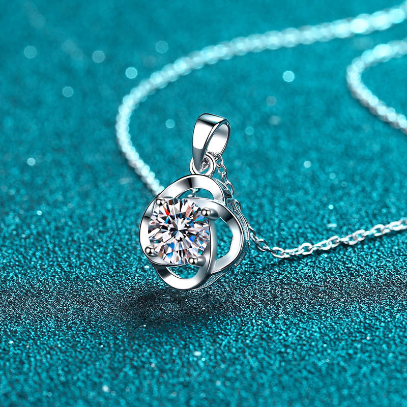 Moissanite Necklaces in 925 Sterling Silver 1ct