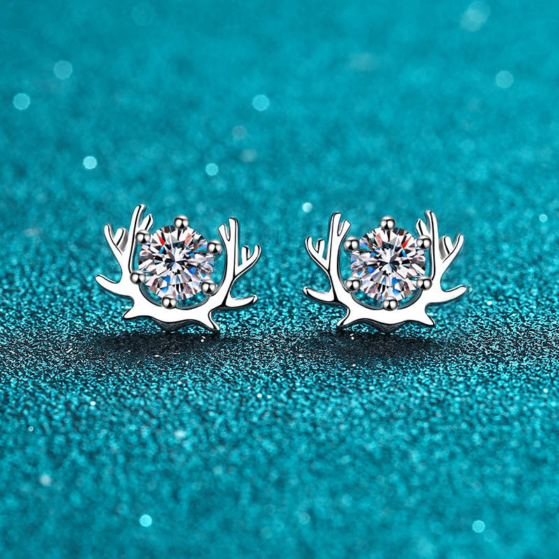 Round cut Moissanite Earrings in 925 Sterling Silver 1ct