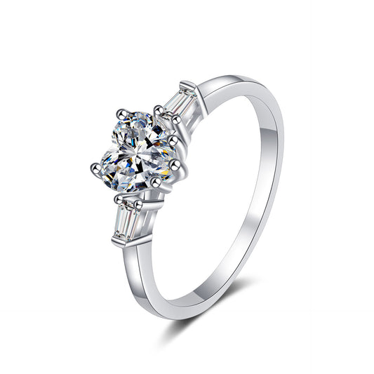 Heart cut Moissanite Ring in 925 Sterling Silver 1ct