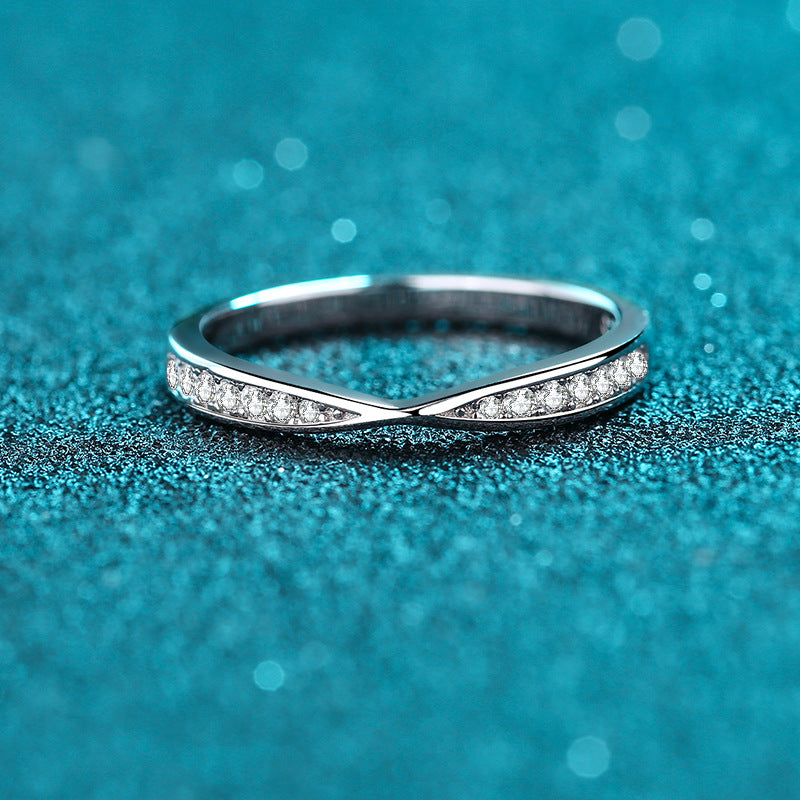 Moissanite Ring in 925 Sterling Silver