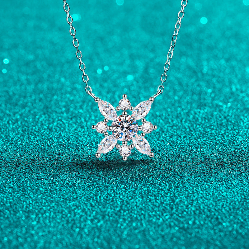 Moissanite Necklaces in 925 Sterling Silver 0.5ct