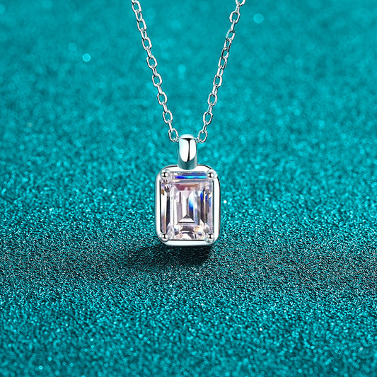 Moissanite Necklaces in 925 Sterling Silver 1ct 2ct