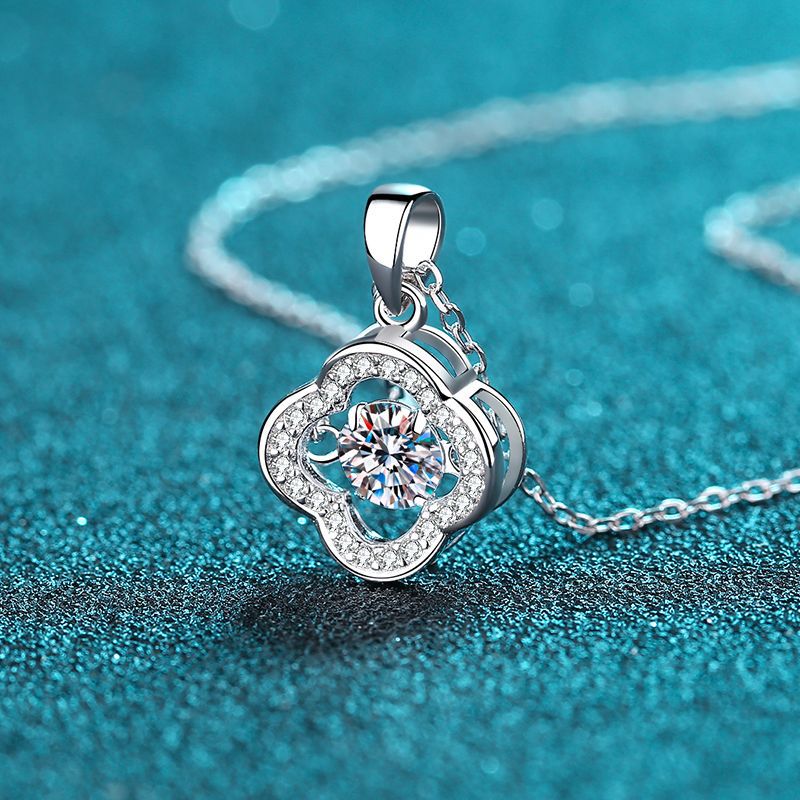 Moissanite Necklaces in 925 Sterling Silver 0.5ct