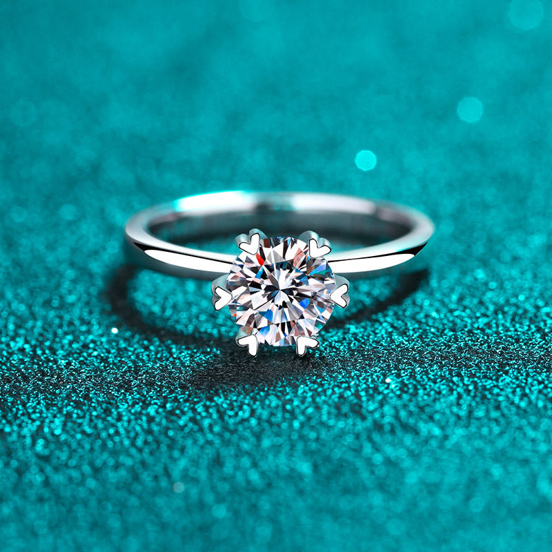 Round cut Moissanite Ring in 925 Sterling Silver 0.5ct 1ct 2ct