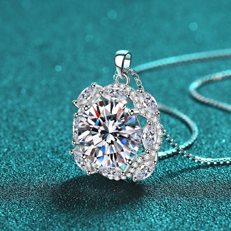Moissanite Necklaces in 925 Sterling Silver 10ct