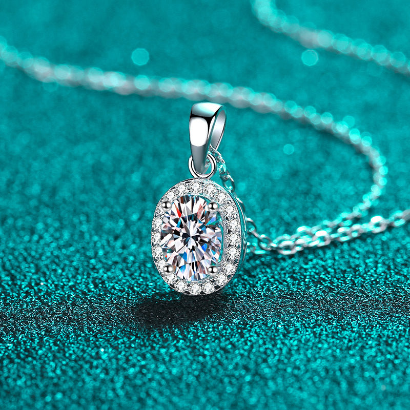 Moissanite Necklaces in 925 Sterling Silver 1ct